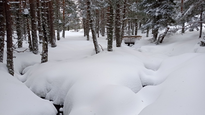 Urbión amanece con un metro de nieve