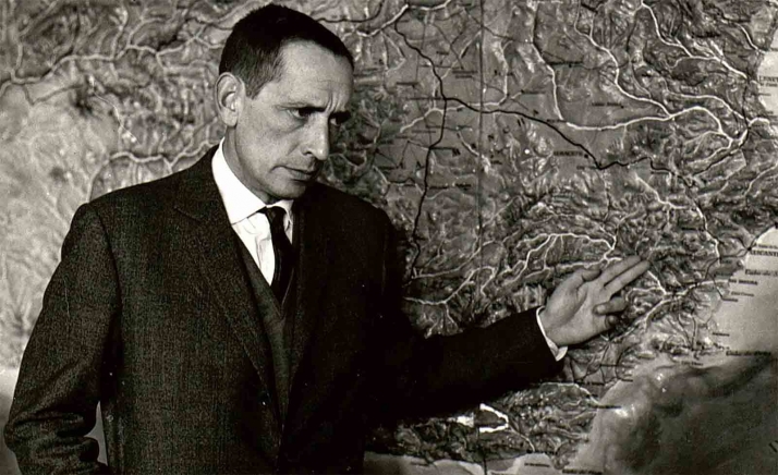 Junta y Fundación Miguel Delibes suscirben un convenio para favorecer el acceso de la comunidad educativa al legado cultural del autor