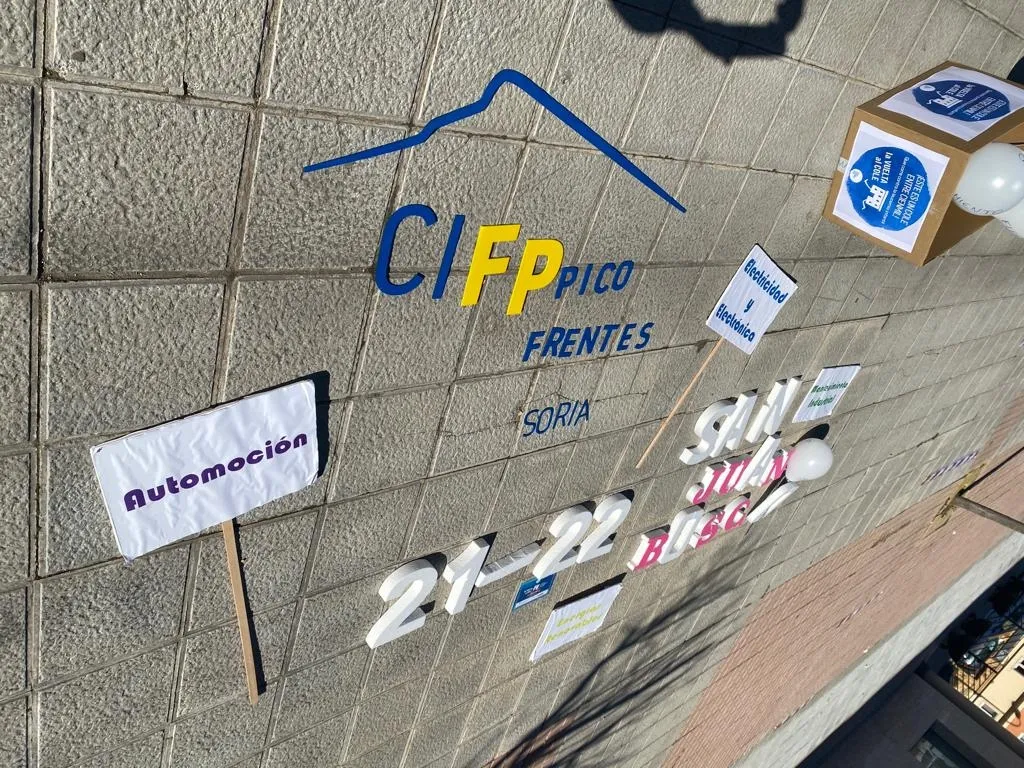 Foto 7 - El CIFP Pico Frentes, solidario, honra a su patr&oacute;n, San Juan Bosco