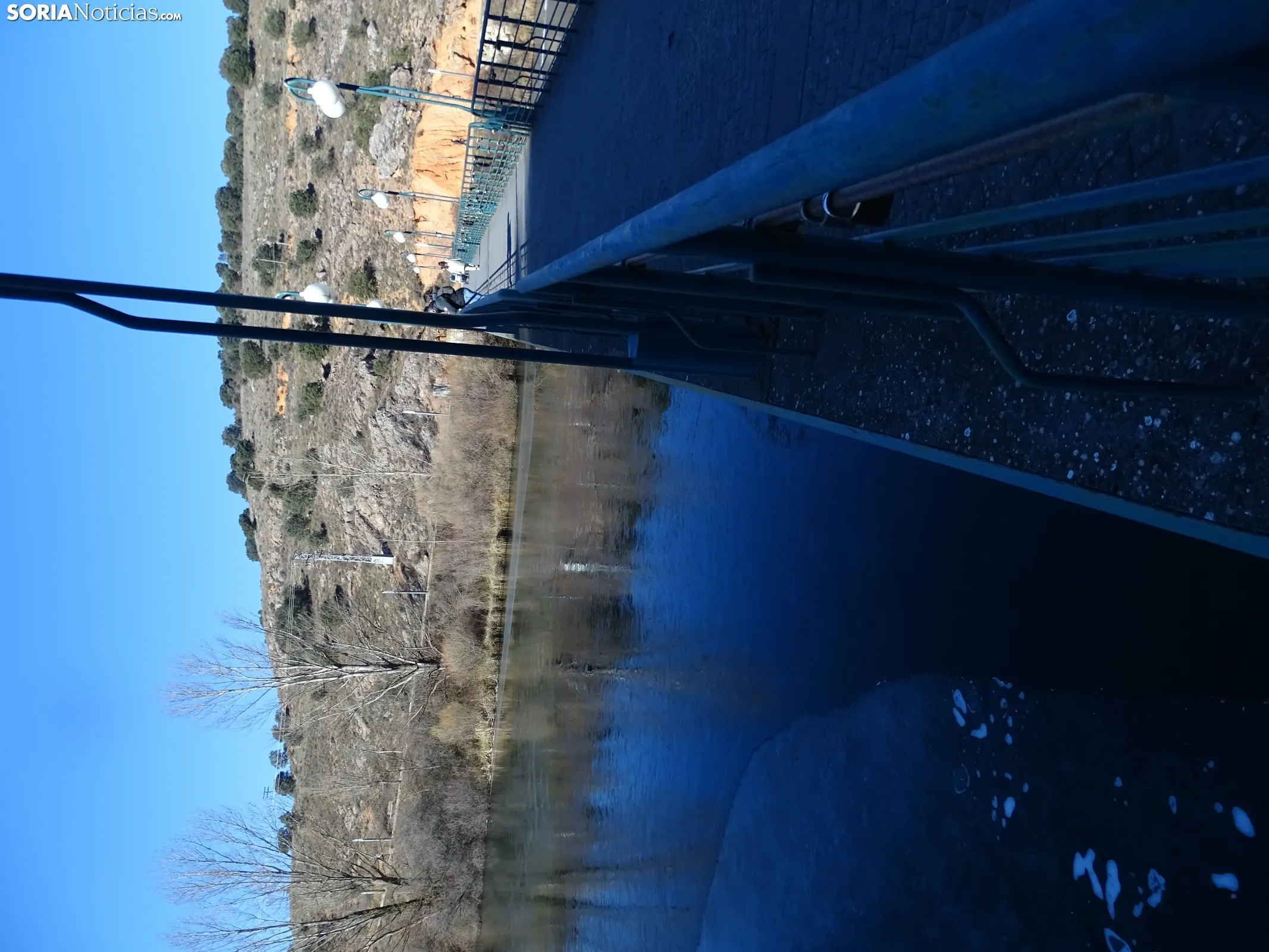 Una imagen del río este mediodía de sábado. /SN