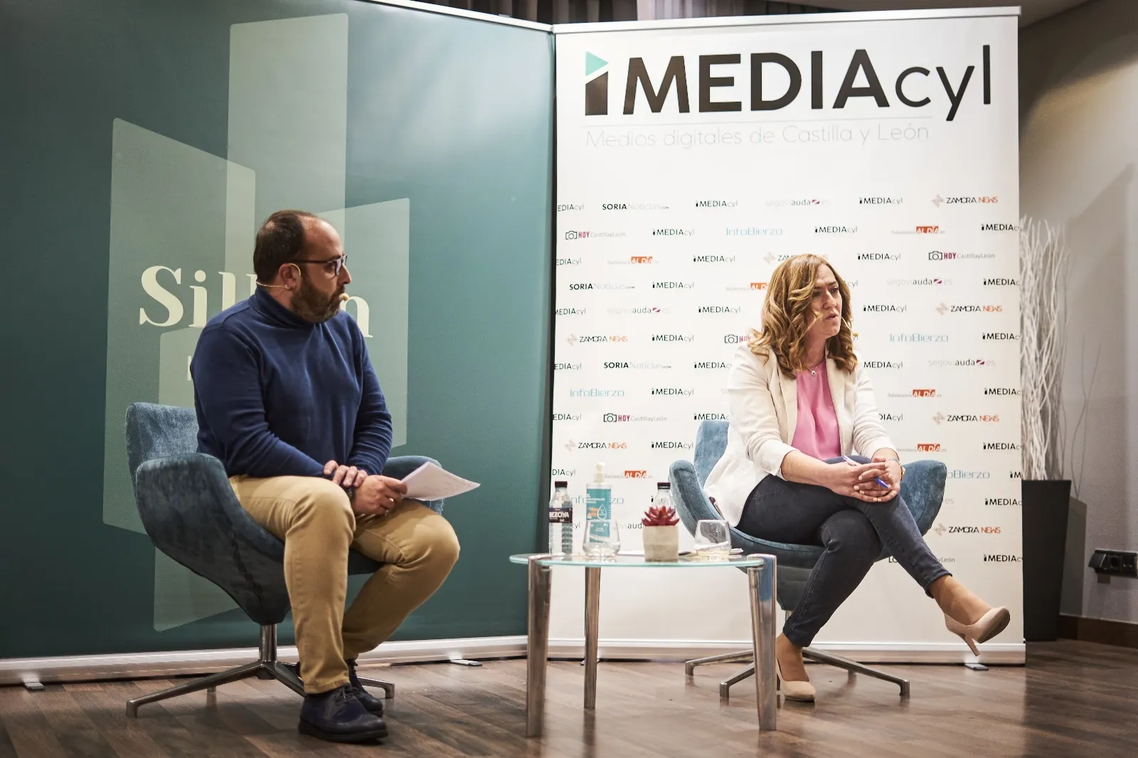 Encuentro de la socialista Virginia Barcones con IMEDIACyL