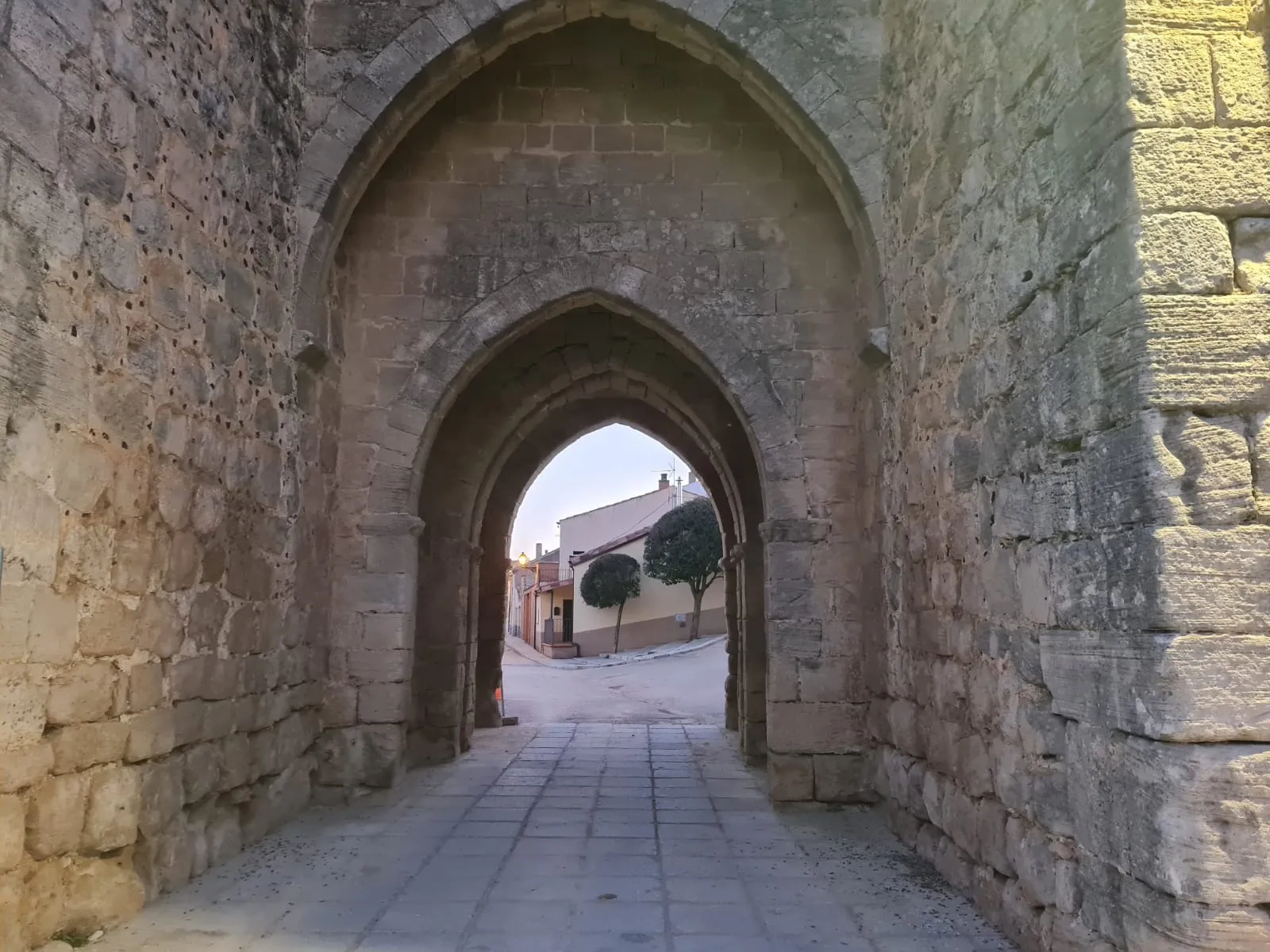 Una imagen de las actuaciones en la muralla de Almazán. /AA