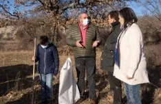 Visita de Vox a una ganadería familiar soriana. 