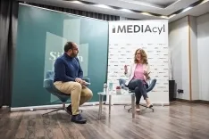 Encuentro de la socialista Virginia Barcones con IMEDIACyL