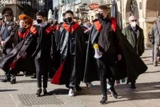 Foto 5 - La tuna m&aacute;s juvenil vuelve a recorrer las calles de Soria