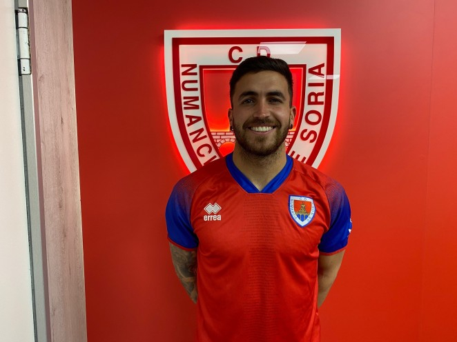 Alex Robles rescinde su contrato con el Numancia 25 días después de fichar por la entidad soriana