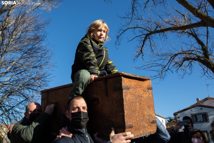 GALERÍA: Almarza y San Andrés cumplen con un Traslado del Arca muy especial