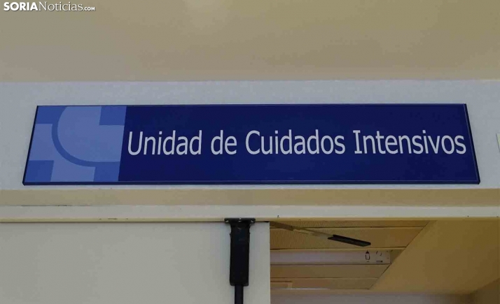 Arrancan el compromiso de aumentar la dotación de personal de la UCI