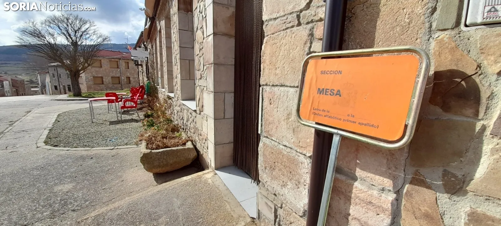 Foto 8 - Galer&iacute;a de im&aacute;genes: as&iacute; se ha votado en los pueblos de la provincia