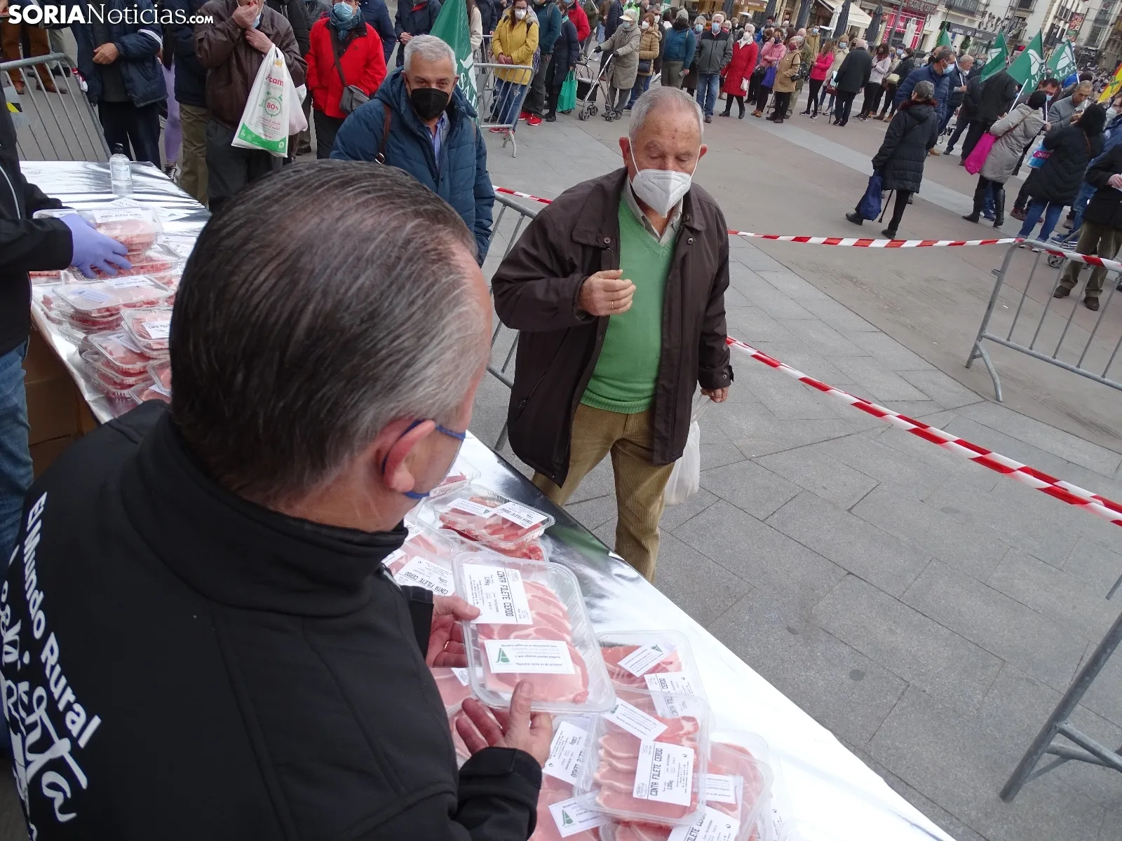 Una imagen de la distribución gratuita de lomo de cerdo. /SN