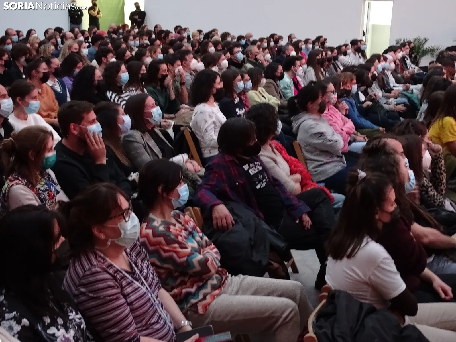 Una imagen de la actuación este domingo en el polideportivo de La Juventud. /SN