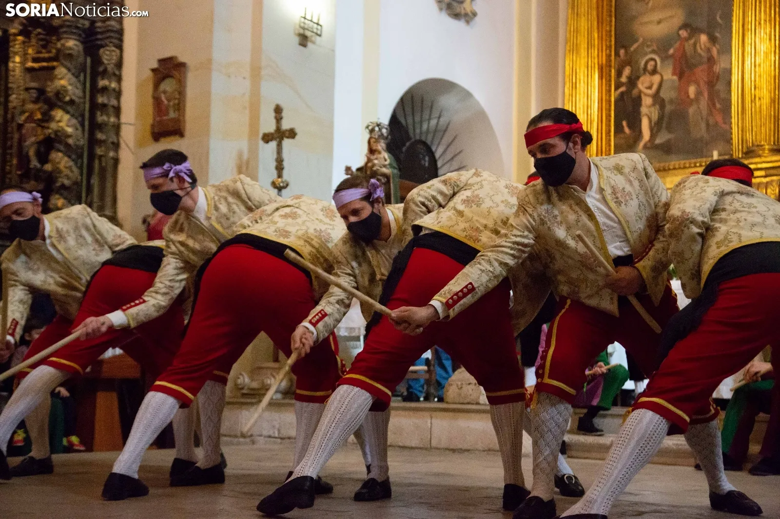 Danzas del Paloteo / María Ferrer