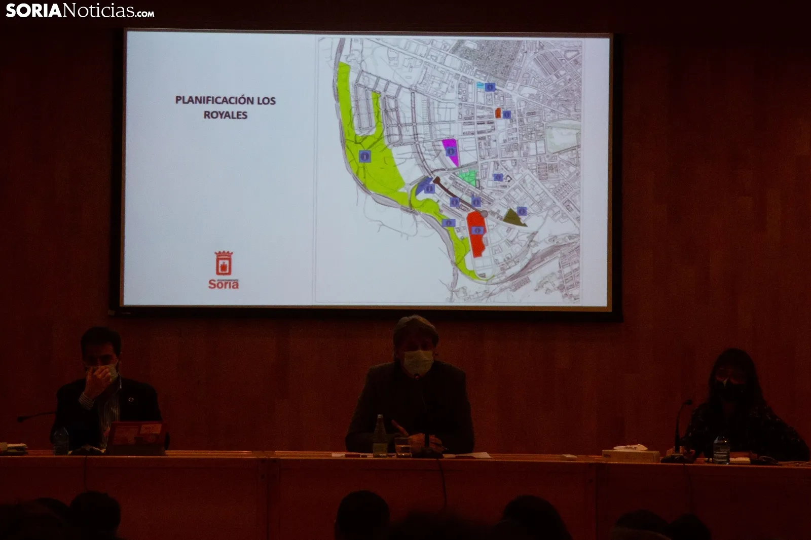 Centro de Refugiados / María Ferrer