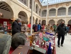 El alcalde Antonio Pardo y el teniente alcalde Luis Cuesta en la inauguración de la I Feria de Antigüedades de El Burgo de Osma