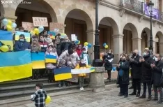 Foto 5 - Al grito de &ldquo;No a la guerra&rdquo; cerca de 400 sorianos han mostrado su apoyo a Ucrania