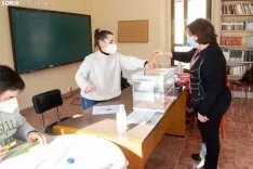 Foto 13 - Galer&iacute;a de im&aacute;genes: as&iacute; se ha votado en los pueblos de la provincia