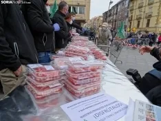 Una imagen de la distribución gratuita de lomo de cerdo. /SN