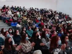 Una imagen de la actuación este domingo en el polideportivo de La Juventud. /SN