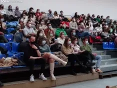 Una imagen de la actuación este domingo en el polideportivo de La Juventud. /SN