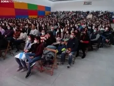 Una imagen de la actuación este domingo en el polideportivo de La Juventud. /SN