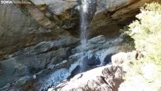 Foto 4 - Castroviejo, para&iacute;so de cascadas y cuevas