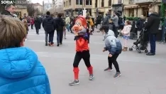 Desfile de Gigantes y Cabezudos en Soria por Carnaval.