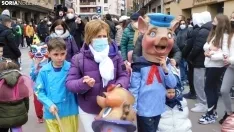 Desfile de Gigantes y Cabezudos en Soria por Carnaval.