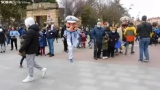 Desfile de Gigantes y Cabezudos en Soria por Carnaval.