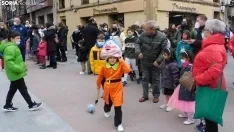 Desfile de Gigantes y Cabezudos en Soria por Carnaval.