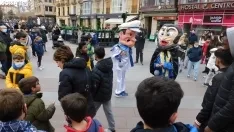 Desfile de Gigantes y Cabezudos en Soria por Carnaval.