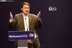 El PP pasa al ataque a dos bandas / María Ferrer