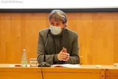 Centro de Refugiados / María Ferrer