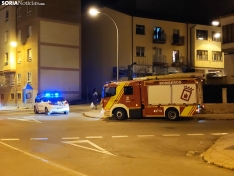 Foto 3 - Susto nocturno en Soria con el choque de un vehículo con otros aparcados
