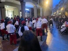 Foto 3 - Galer&iacute;a y v&iacute;deo: el centro de Soria disfruta del Carnaval al ritmo de batucadas con enorme expectaci&oacute;n
