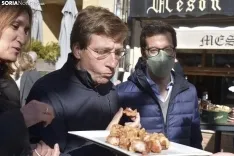 Almeida apoya al PP de Soria en la campaña electoral. 