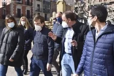 Almeida apoya al PP de Soria en la campaña electoral. 