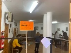 Foto 40 - Galer&iacute;a de im&aacute;genes: as&iacute; se ha votado en los pueblos de la provincia