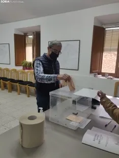 Foto 26 - Galer&iacute;a de im&aacute;genes: as&iacute; se ha votado en los pueblos de la provincia