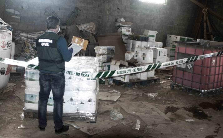 Descubierta una nave donde se almacenaban y distribuían ilegalmente productos fitosanitarios