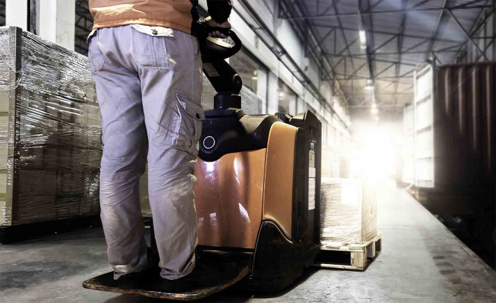 Sanitarios, técnicos de mantenimiento y calidad, hostelería y carretilleros, empleos más demandados en Castilla y León