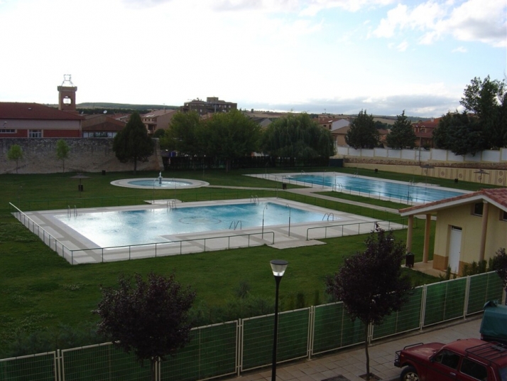 El Ayuntamiento de El Burgo licita las obras de las piscinas de verano