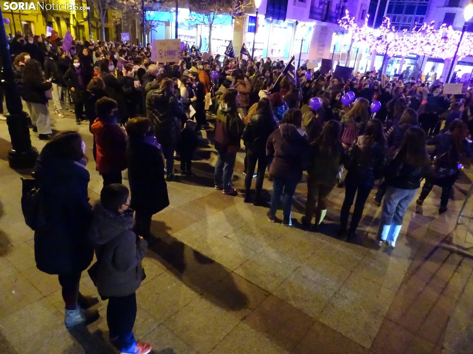 Foto 15 - GALER&Iacute;A: Soria, feminista, clama en violeta