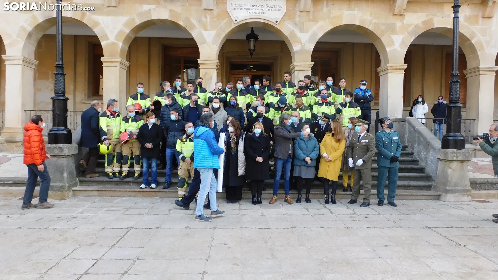 Foto 13 - Las instituciones sorianas mandan su apoyo a Ucrania a trav&eacute;s de la concentraci&oacute;n de FEMP