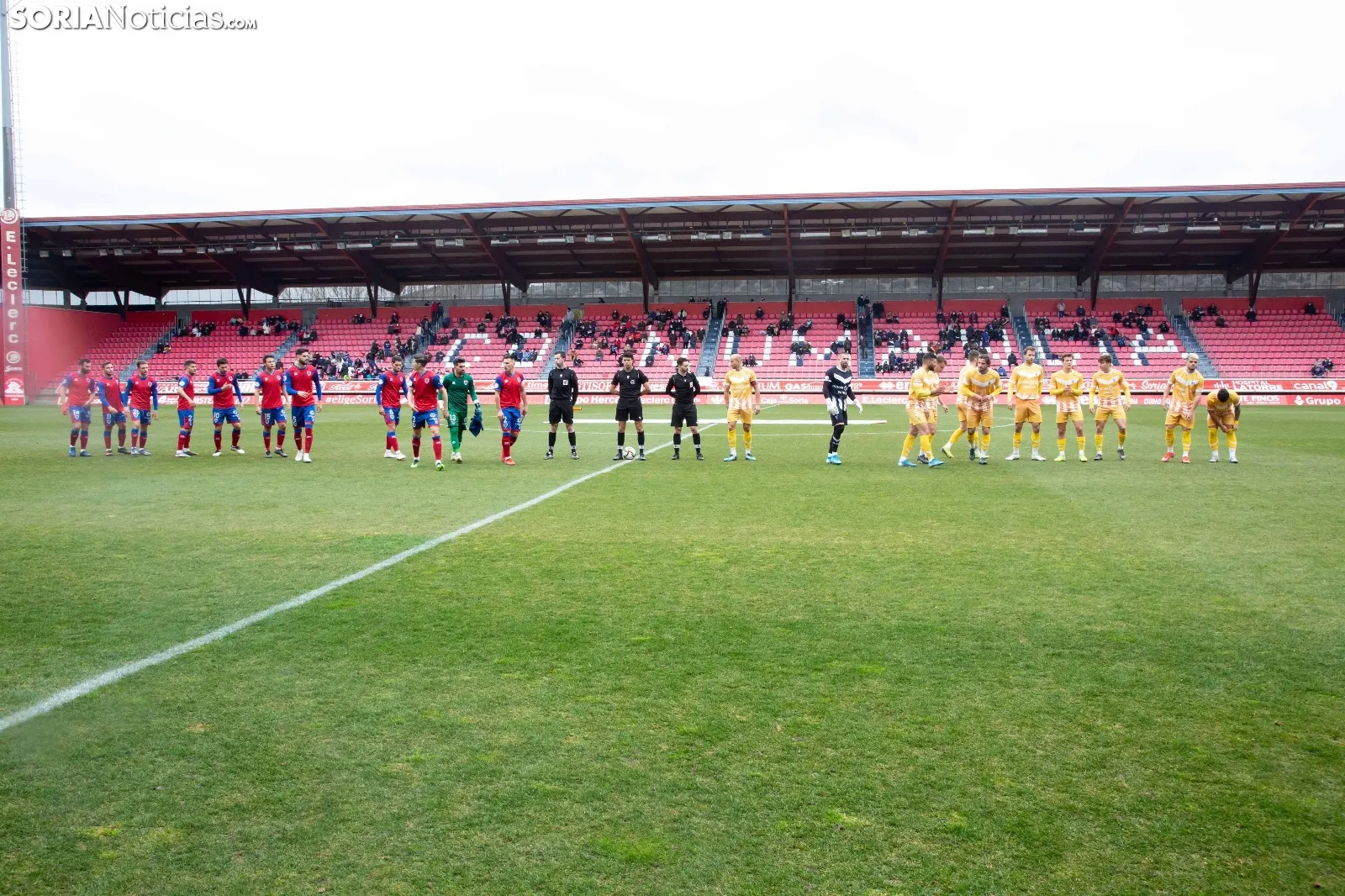 Numancia vs Badalona / María Ferrer