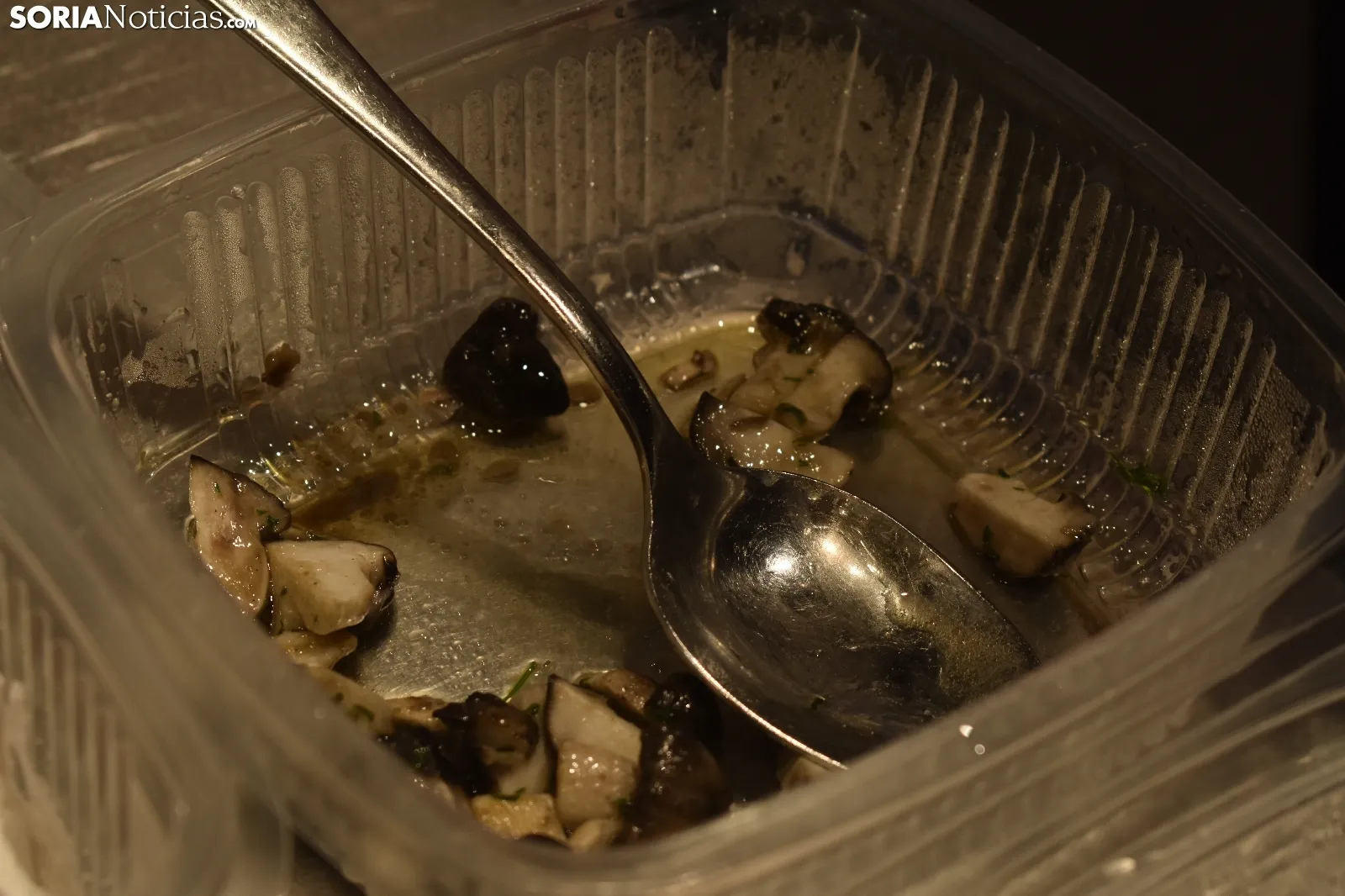 Anthony Burd y Alejandra Antón cocinan juntos el mejor plato de trufa negra del mundo.