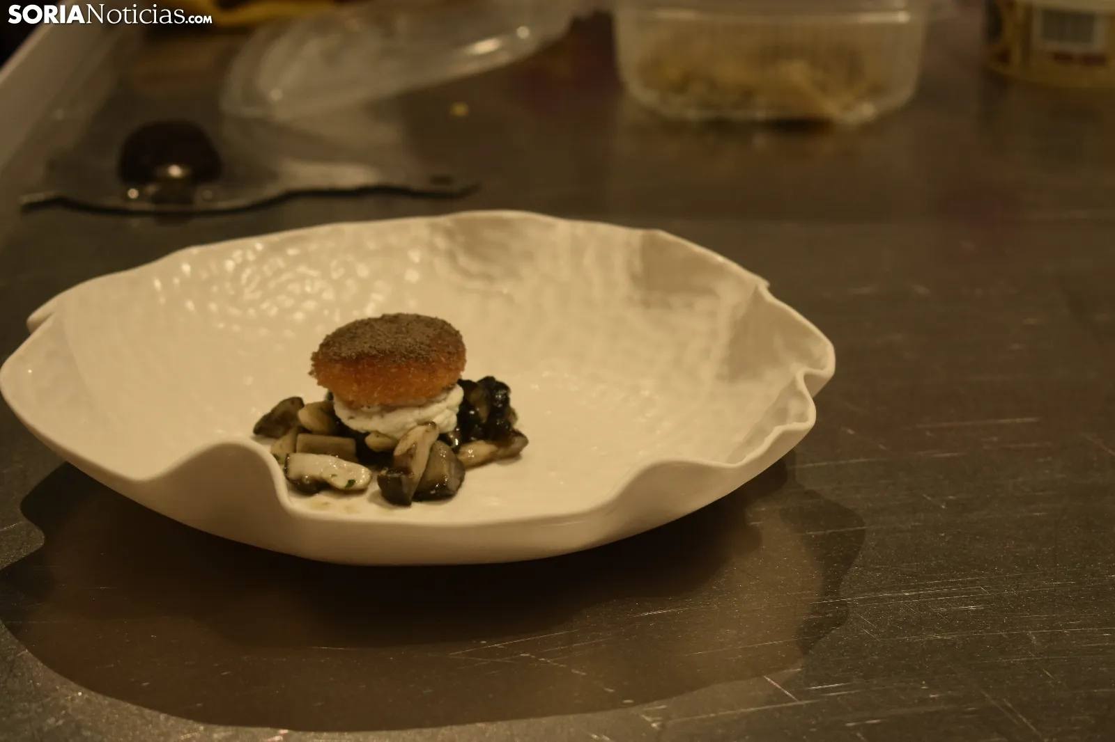 Anthony Burd y Alejandra Antón cocinan juntos el mejor plato de trufa negra del mundo.