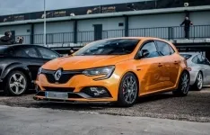 Alguno de los coches participantes.