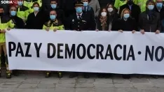 Foto 8 - Las instituciones sorianas mandan su apoyo a Ucrania a trav&eacute;s de la concentraci&oacute;n de FEMP
