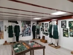 Foto 7 - Galer&iacute;a: presentada la exposici&oacute;n de uniformes militares espa&ntilde;oles con la colecci&oacute;n 'Mujeres de uniforme'