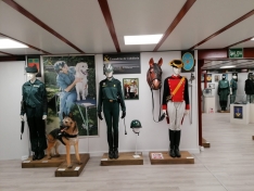 Foto 2 - Galería: presentada la exposición de uniformes militares españoles con la colección 'Mujeres de uniforme'